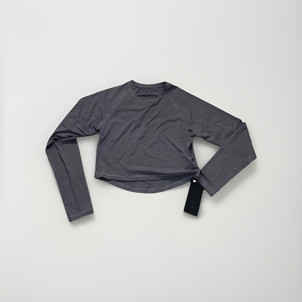 NWT Alphalete Stratus‎ Long Sleeve Crop Top Gray Grey Long Sleeve Size Medium